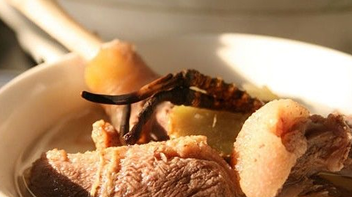 怎么燉冬蟲(chóng)夏草湯好喝？掌握 3 個(gè)關(guān)鍵，湯鮮營(yíng)養(yǎng)不浪費(fèi)